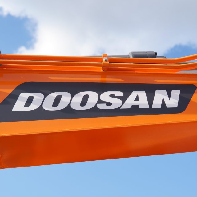 Doosan Logo on Machinery